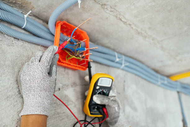 Best Circuit Breaker Repair  in Colwich, KS